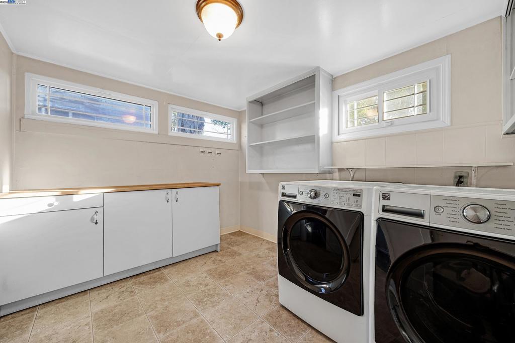 GLENBROOK HGHTS - Residential