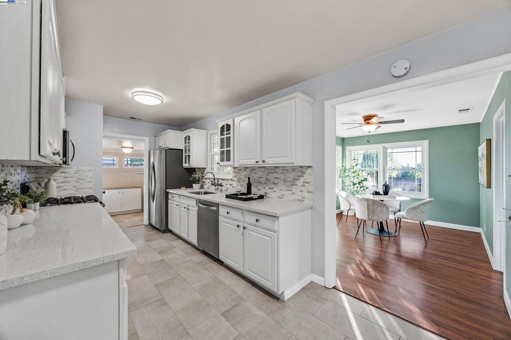 GLENBROOK HGHTS - Residential