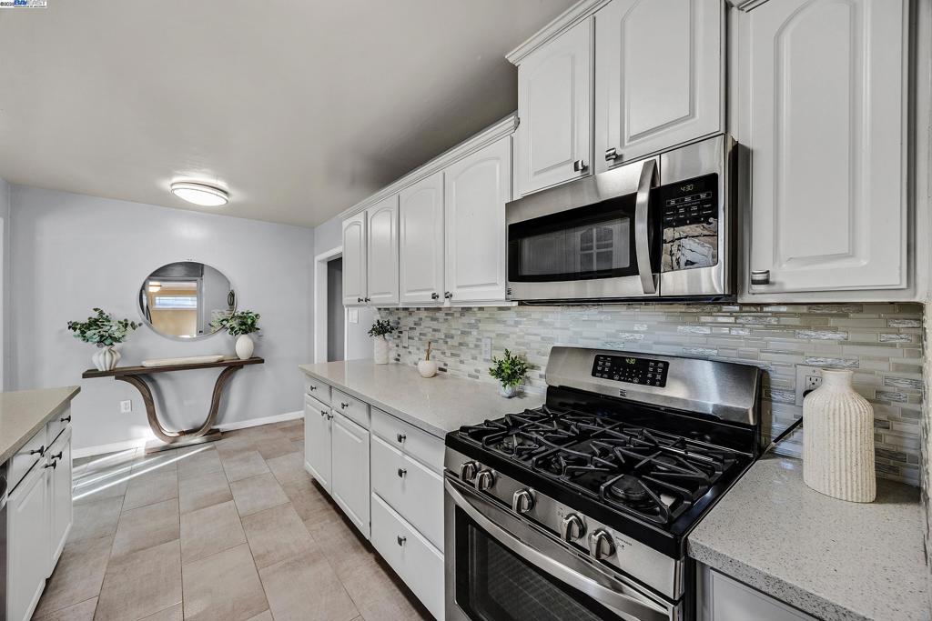 GLENBROOK HGHTS - Residential