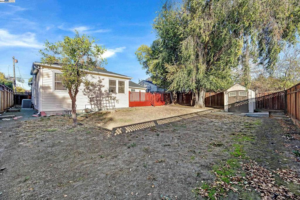 GLENBROOK HGHTS - Residential