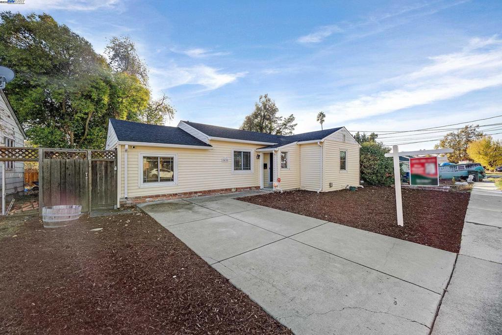 GLENBROOK HGHTS - Residential