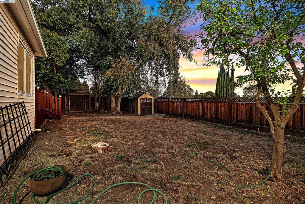 GLENBROOK HGHTS - Residential