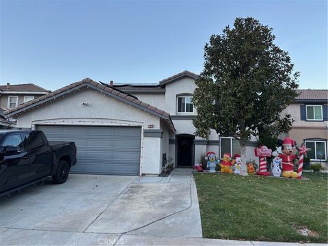 Photo of 17090 La Vesu Rd, Fontana, CA 92337 (MLS # IV25270750)