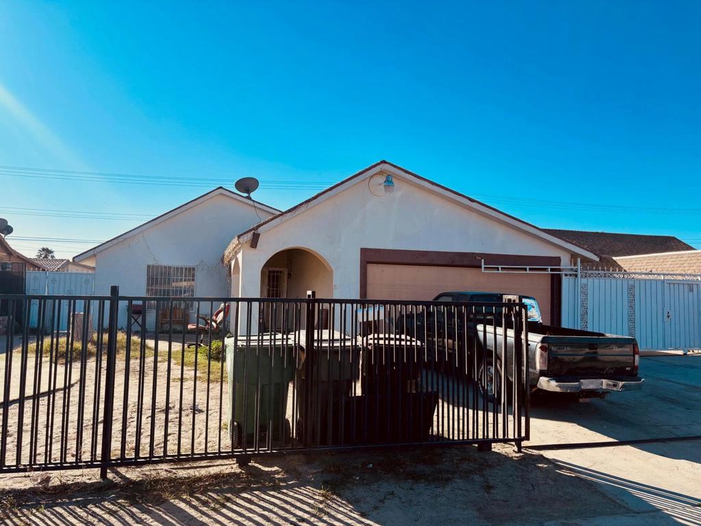 Attention Investors! Incredible fixer-upper opportunity in a sought-after location. Buyer's Agent to provide their own investigation on properties conditions FAST closing. Bring your offers!