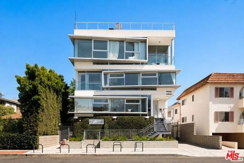 Tiny photo for 12770 Caswell Avenue, Los Angeles, CA 90066 (MLS # 26843393)