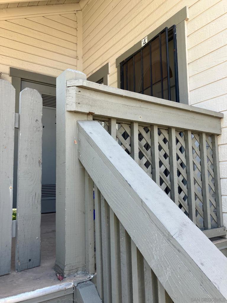 1953 Wellington Ln 4