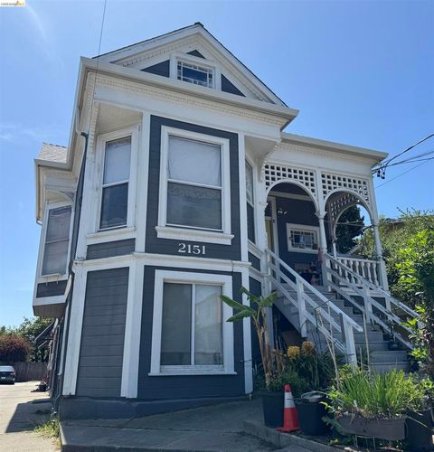 Photo of 2151 E 24th Street St, Oakland, CA 94606 (MLS # 41129405)
