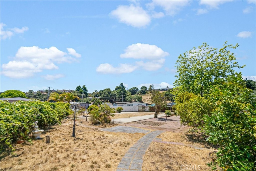10 Mono Court