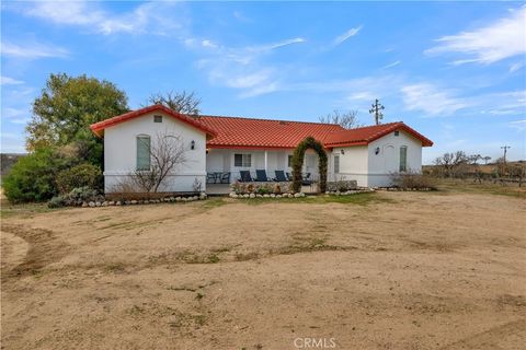 Tiny photo for 4295 Union Rd, Paso Robles, CA 93446 (MLS # BB25250002)