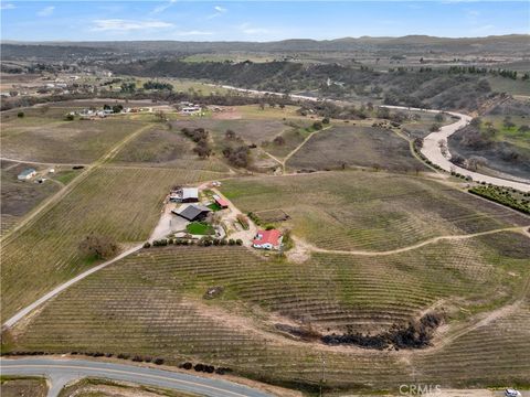 Tiny photo for 4295 Union Rd, Paso Robles, CA 93446 (MLS # BB25250002)