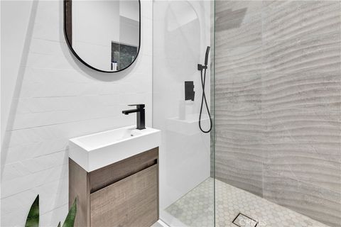 Tiny photo for 4295 Union Rd, Paso Robles, CA 93446 (MLS # BB25250002)