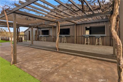 Tiny photo for 4295 Union Rd, Paso Robles, CA 93446 (MLS # BB25250002)