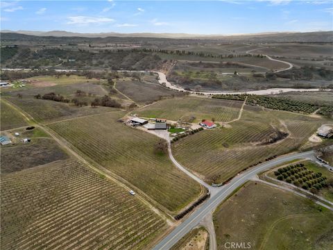 Tiny photo for 4295 Union Rd, Paso Robles, CA 93446 (MLS # BB25250002)