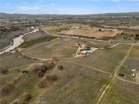 Tiny photo for 4295 Union Rd, Paso Robles, CA 93446 (MLS # BB25250002)