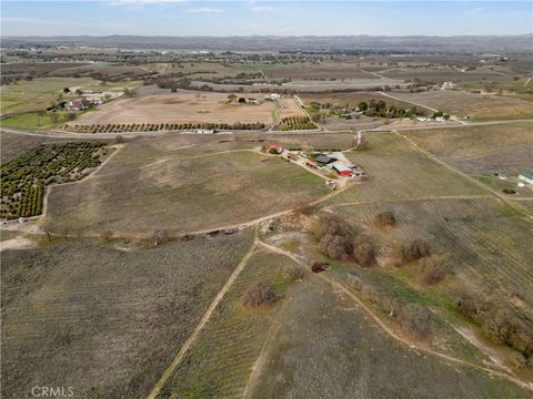 Tiny photo for 4295 Union Rd, Paso Robles, CA 93446 (MLS # BB25250002)