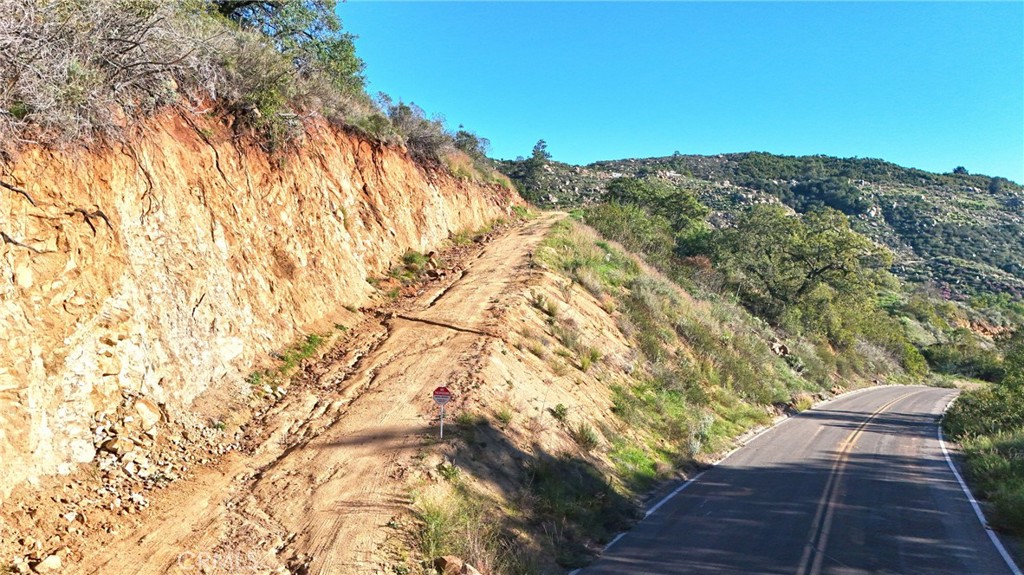 0 3 Vuelta Grande Road