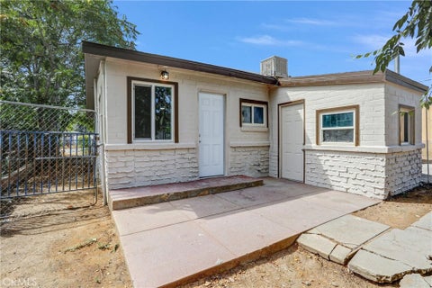 Tiny photo for 832 N Almond Way WAY, Banning, CA 92220 (MLS # OC26197999)