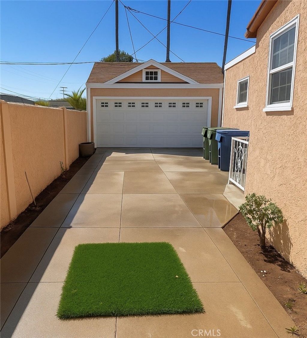 Photo of 3414 W 82nd Street St, Inglewood, CA 90305 (MLS # SB25203421)