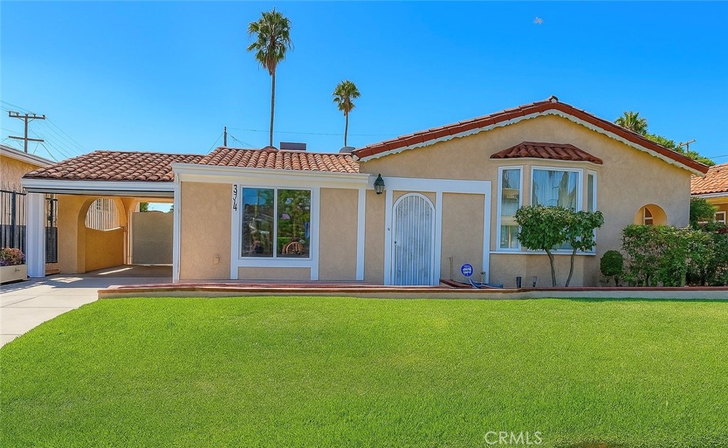 Welcome to 3414 W 82nd Street in the sought-after Morningside Park neighborhood of Inglewood. This spacious 3-bed, 3-bath home offers approx. 2,509 sq.ft. of living space on a 6,991 sq.ft. lot. Featuring hardwood floors, crown molding, and a thoughtful layout, the blends classic character with modern comfort. Enjoy central heating/air, a generous backyard perfect for entertaining, and an attached garage. Conveniently located near SoFi Stadium, and The Forum, this move-in ready property is a rare opportunity to own in one of Inglewood's most desirable communities.