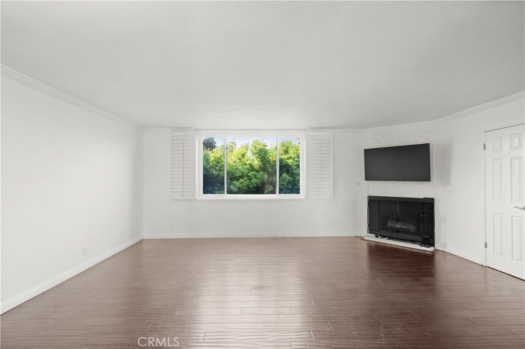 Photo of 1317 12th Street #8, Santa Monica, CA 90401 (MLS # WS26018031)