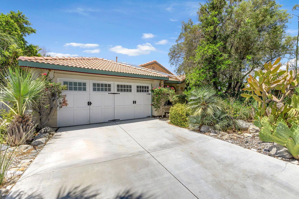 65767 Ave Ladera