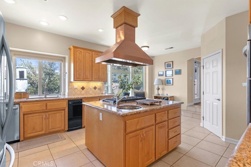 25250 Deertrail