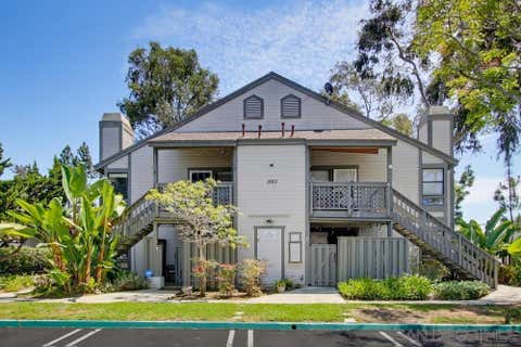 Photo of 1965 Wellington Ln Ln #2, Vista, CA 92081 (MLS # 260019328SD)