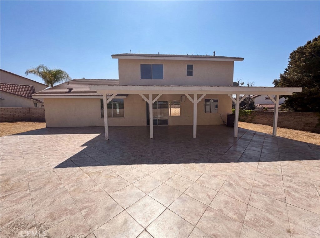 922 W Craig