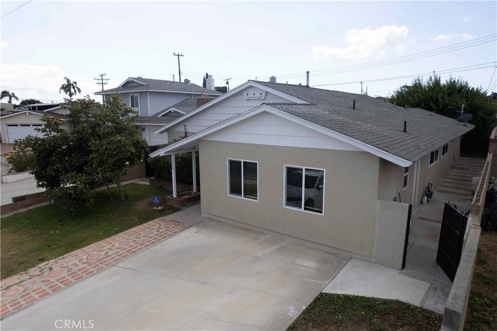 210 E BRADRICK Drive
