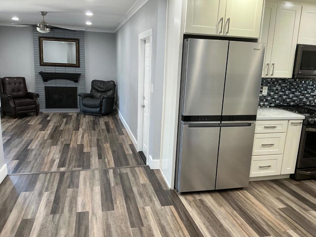 449 Ariel Court