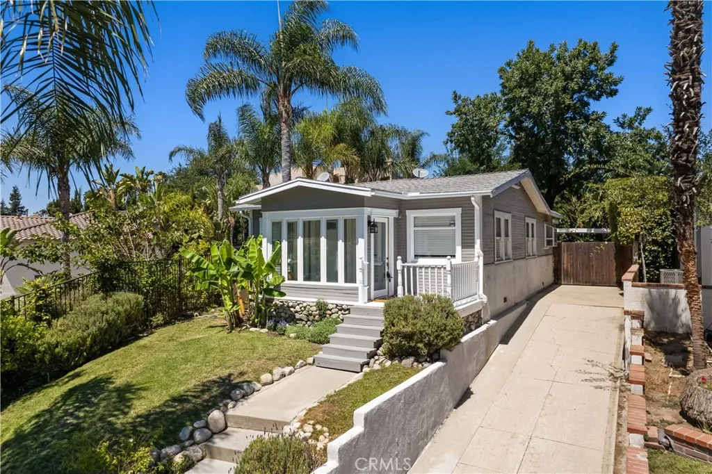 Toluca Lake, California 91602, United States, 3 Bedrooms Bedrooms, ,3 BathroomsBathrooms,Residential,Contingent,123186