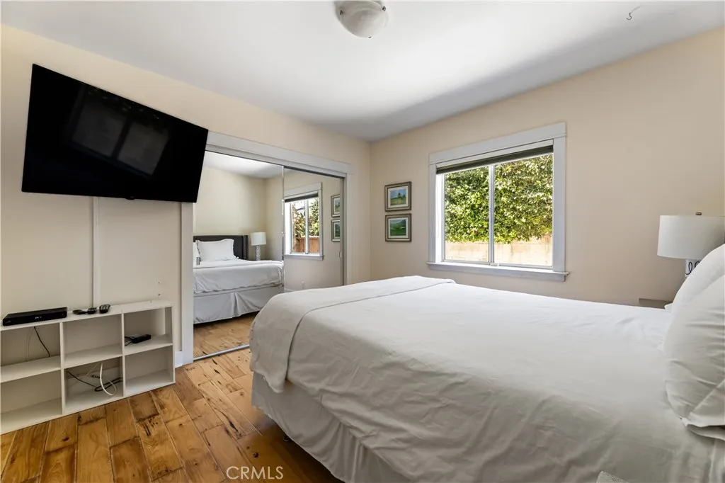 Toluca Lake, California 91602, United States, 3 Bedrooms Bedrooms, ,3 BathroomsBathrooms,Residential,Contingent,123186