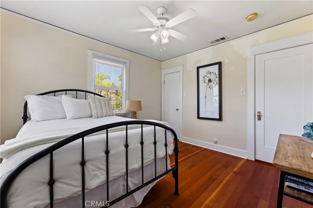 Toluca Lake, California 91602, United States, 3 Bedrooms Bedrooms, ,3 BathroomsBathrooms,Residential,Contingent,123186