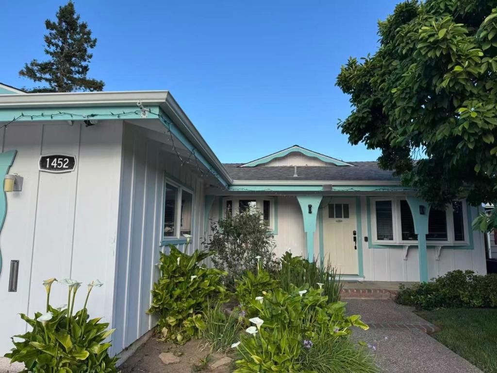 Photo of 1452 Antonio Lane, San Jose, CA 95117 (MLS # ML82043288)