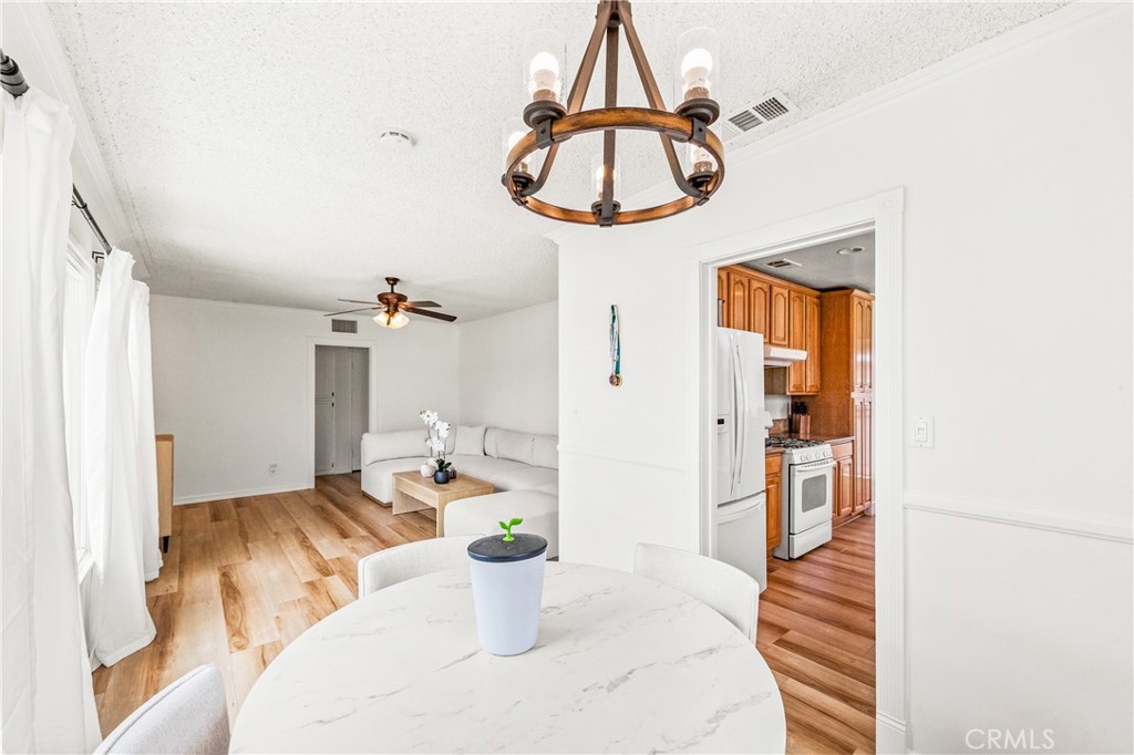 7754 La Casa Way