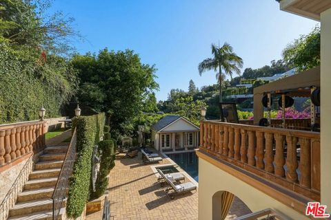 Photo of 900 Chantilly Road, Los Angeles, CA 90077 (MLS # 26842405)