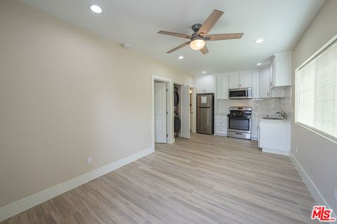 Photo of 21315 Kingsbury Street, Chatsworth, CA 91311 (MLS # 26671945)