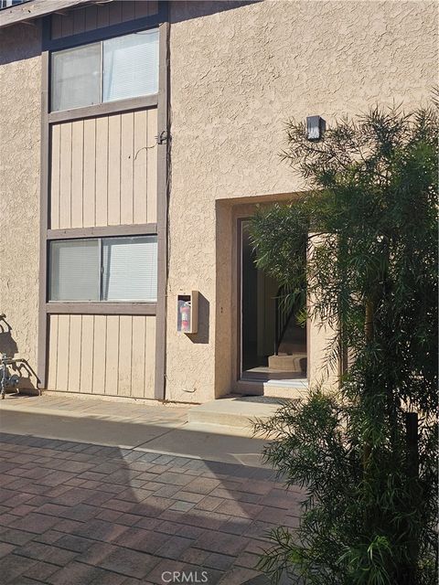 Photo of 438 E Avenue Q7 #B, Palmdale, CA 93550 (MLS # SR25242710) Photo of 438 E Avenue Q7 #B, Palmdale, CA 93550 (MLS # SR25242710)