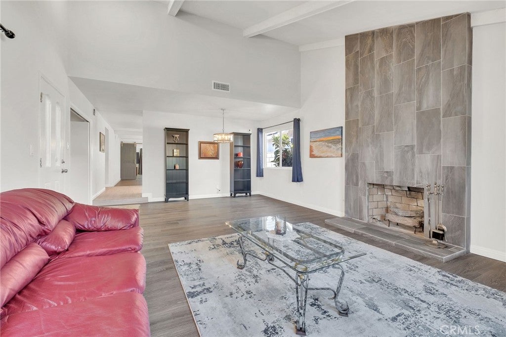 108 W 229th Place