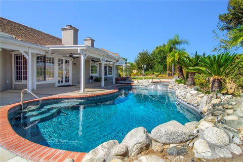 Tiny photo for 29423 Bertrand DR, Agoura Hills, CA 91301 (MLS # SR26215196)