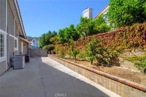 Tiny photo for 29423 Bertrand DR, Agoura Hills, CA 91301 (MLS # SR26215196)