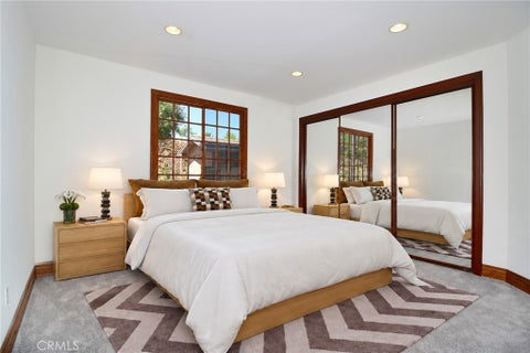 Tiny photo for 29423 Bertrand DR, Agoura Hills, CA 91301 (MLS # SR26215196)