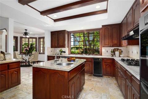 Tiny photo for 29423 Bertrand DR, Agoura Hills, CA 91301 (MLS # SR26215196)