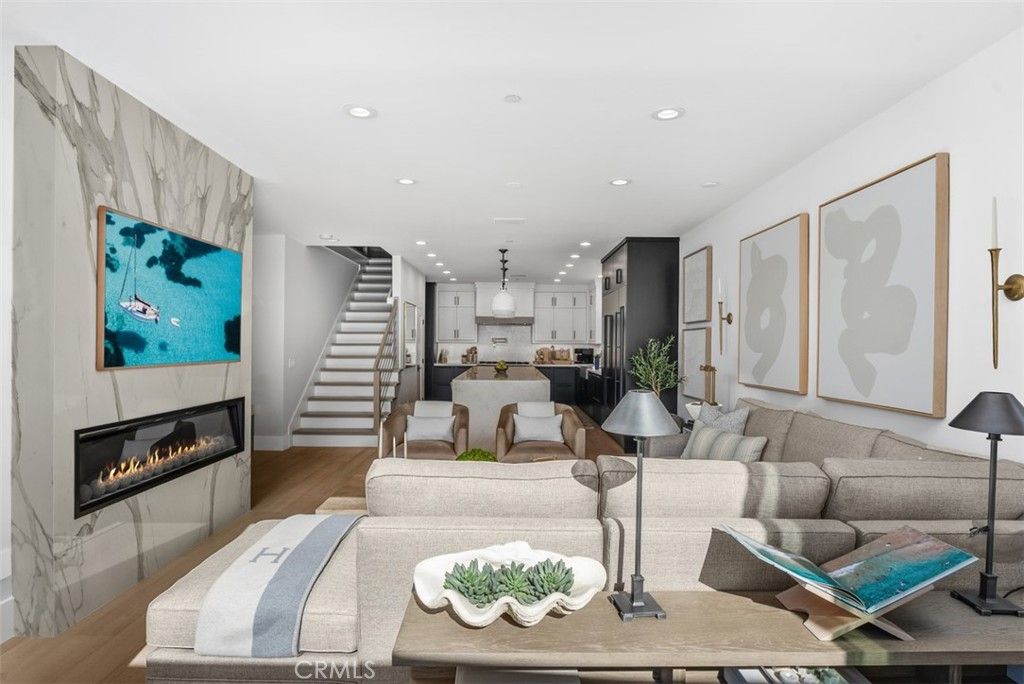 Photo of 701 Poinsettia Avenue, Corona Del Mar, CA 92625 (MLS # OC26028891)