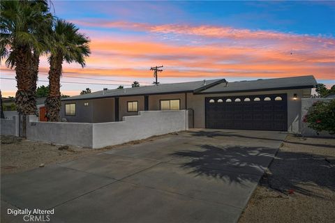Photo of 2804 E Valencia RD, Palm Springs, CA 92262 (MLS # HD26104530)