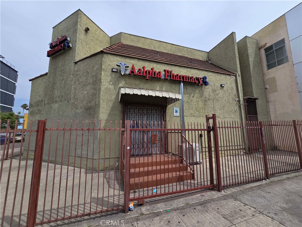 174 S Alvarado Street