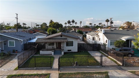 Photo of 1116 W 76th Street, Los Angeles, CA 90044 (MLS # IG26207248)