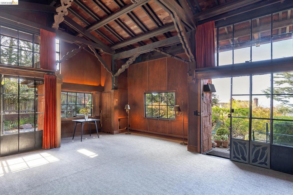2711 Buena Vista Way