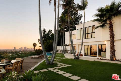 Photo of 1185 Loma Linda Drive, Beverly Hills, CA 90210 (MLS # 26839101)