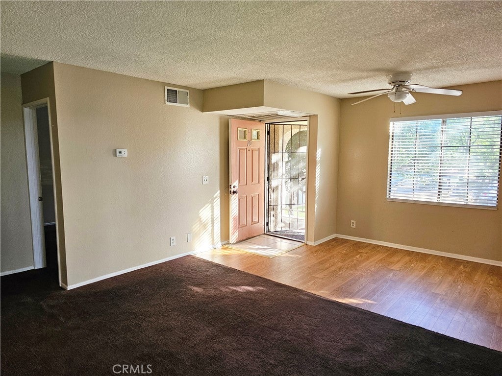 2554 Olive Drive 10